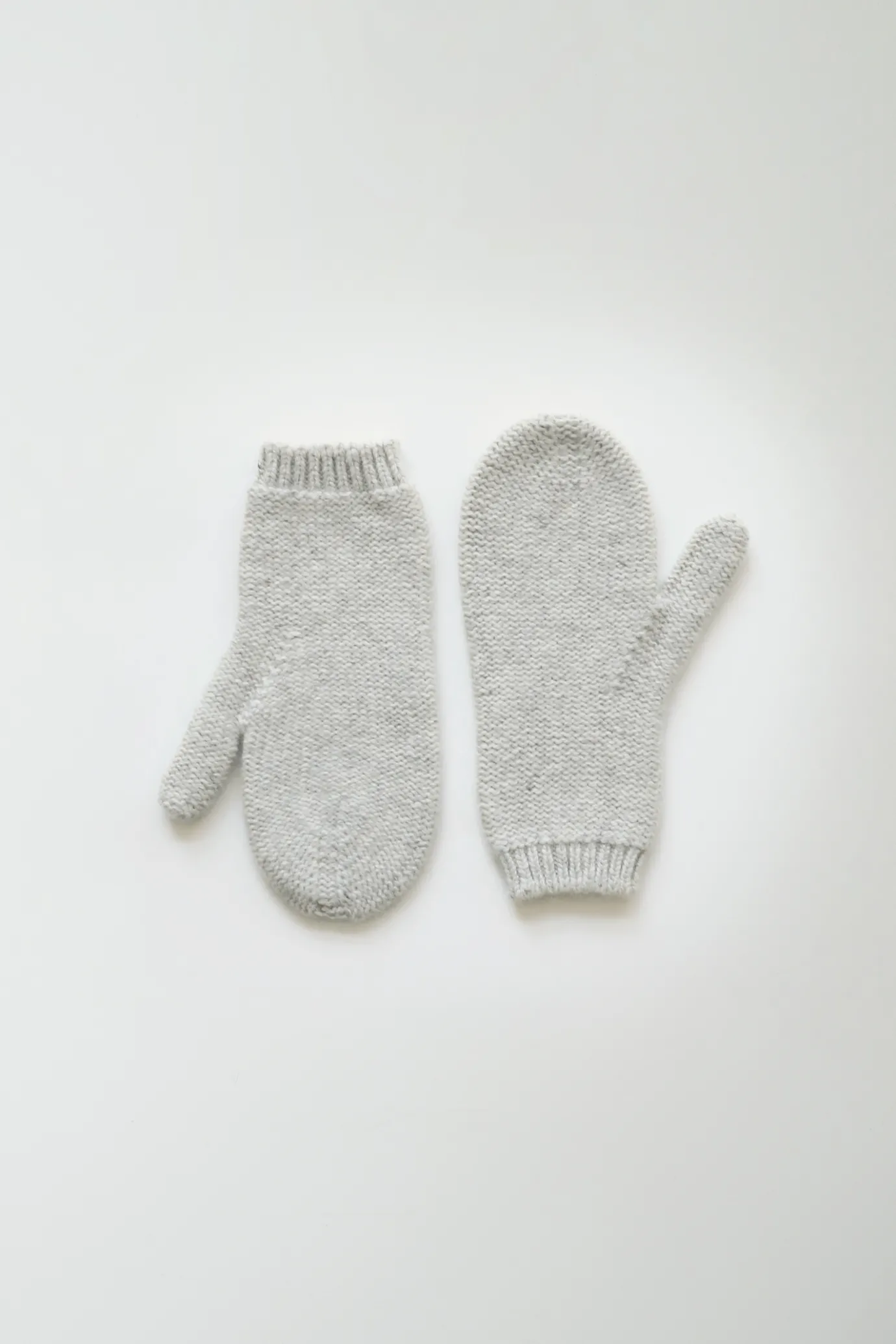 Nothing written Accessories-Alpaca knit mittens (Ash gray)