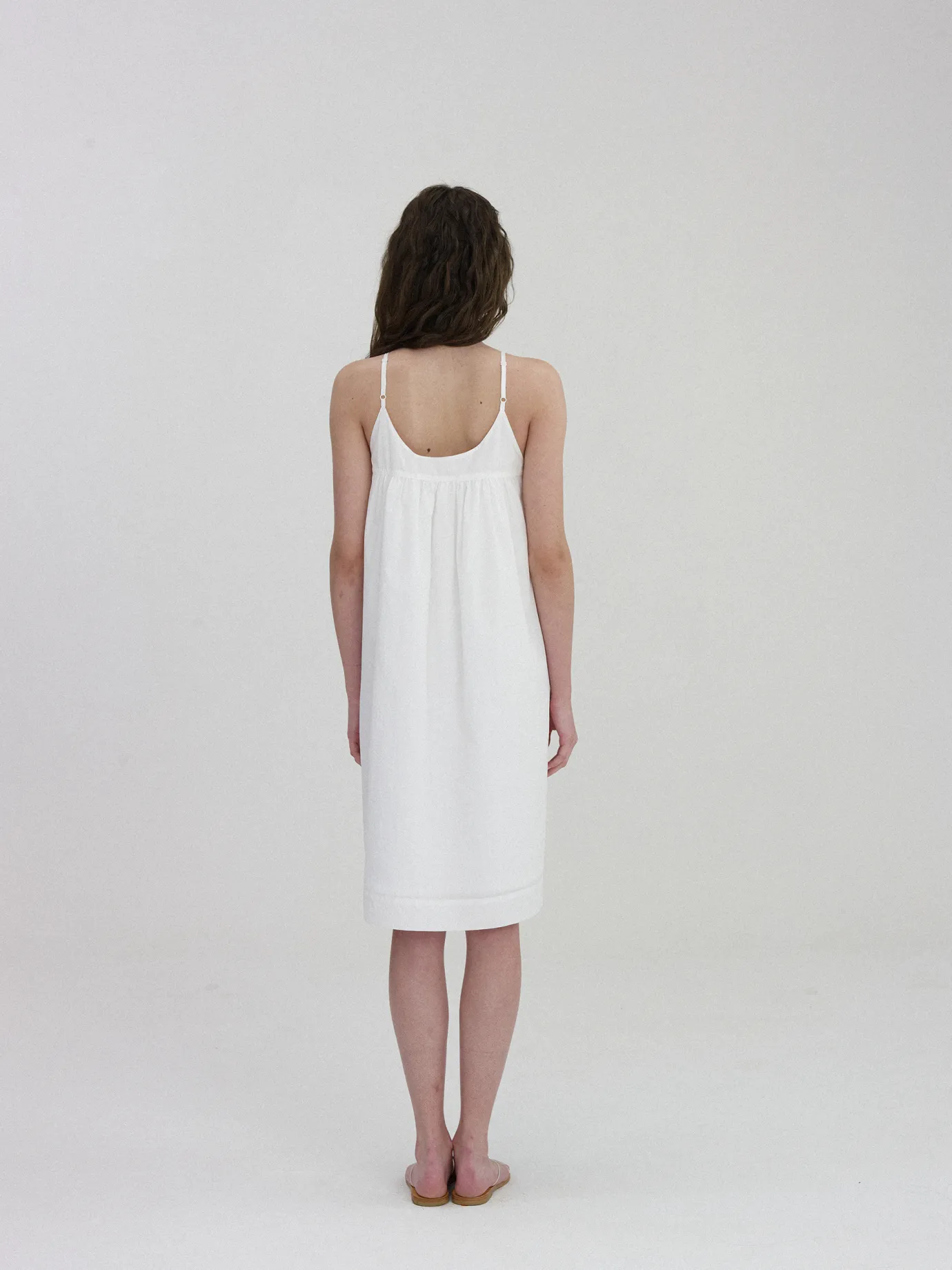 cami_mid_onepiece_white_2.webp Nothing written Skirts-Cami mid one-piece (White)