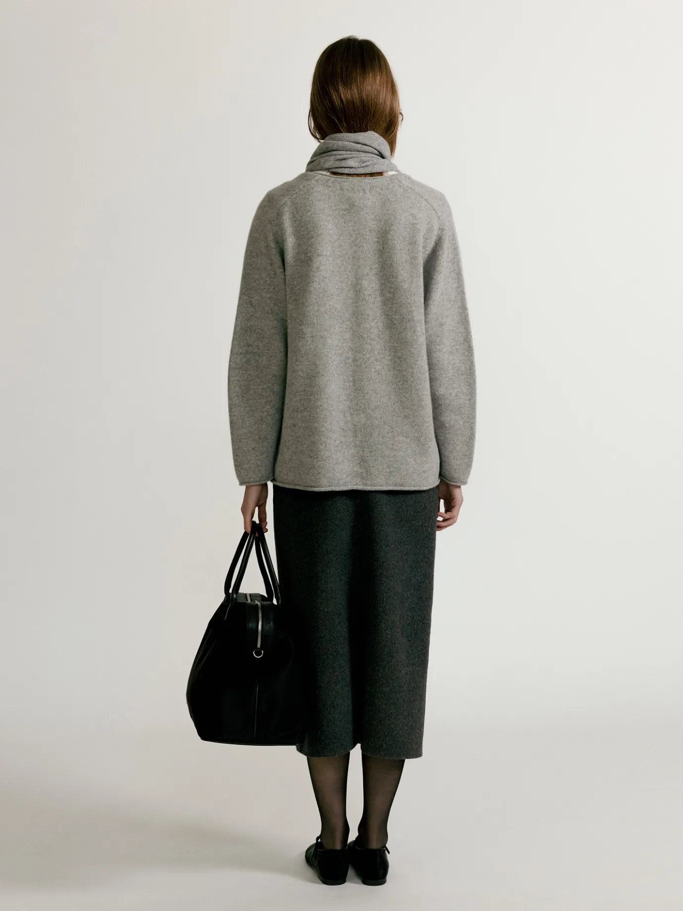 cerin_deep_vneck_pullover_2-1.webp Nothing written Knitwear-Cerin deep v-neck pullover (Gray)