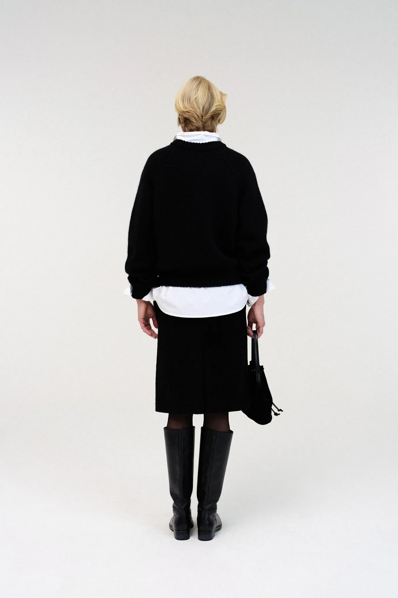 corduroy_hline_skirt_blac_2.webp Nothing written Skirts-Corduroy h-line skirt (Black)