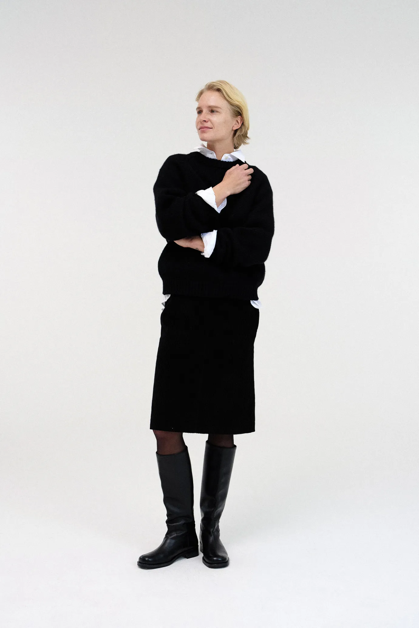 corduroy_hline_skirt_blac_3.webp Nothing written Skirts-Corduroy h-line skirt (Black)