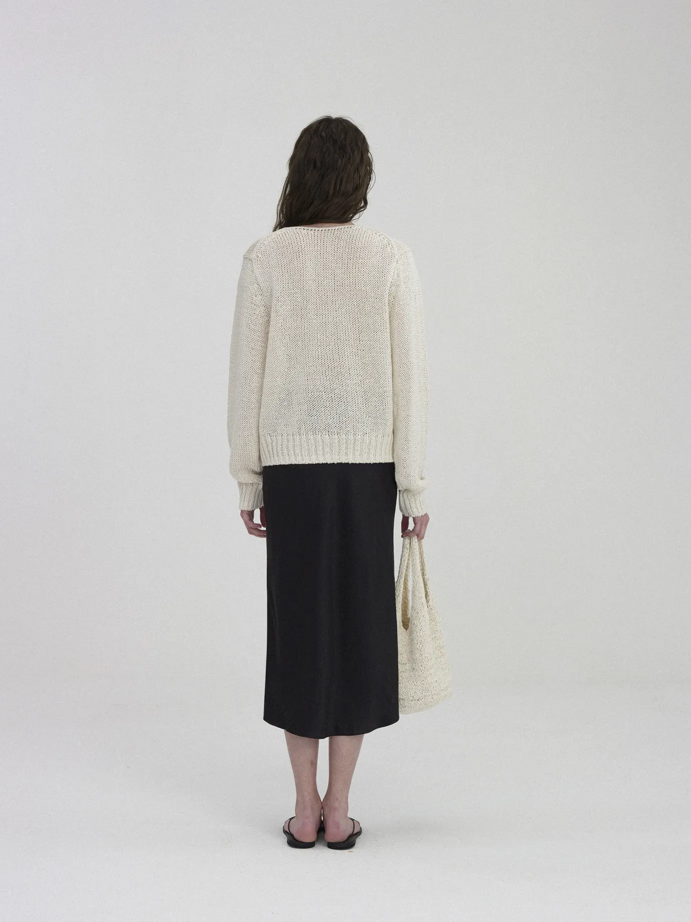 handmade_knitted_bag_ivor_2.webp Nothing written Bags | Exclusive-Handmade knitted bag (Ivory)