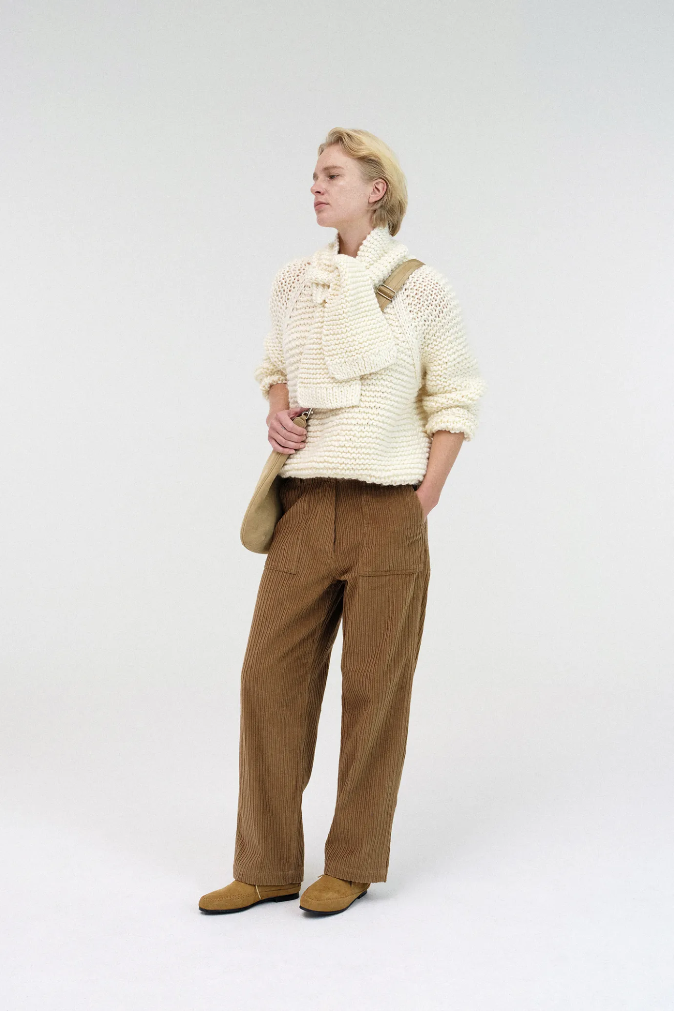 handmade_knitted_muffler__1-1.webp Nothing written Accessories-Handmade knitted muffler (Ivory)