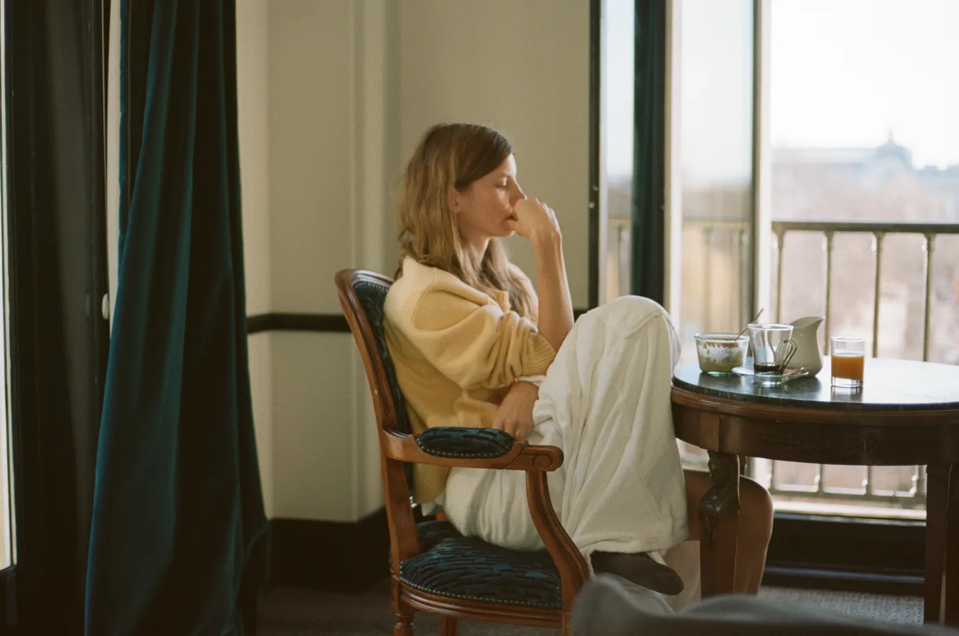 Nothing written Knitwear-Jude round pullover (Yellow)