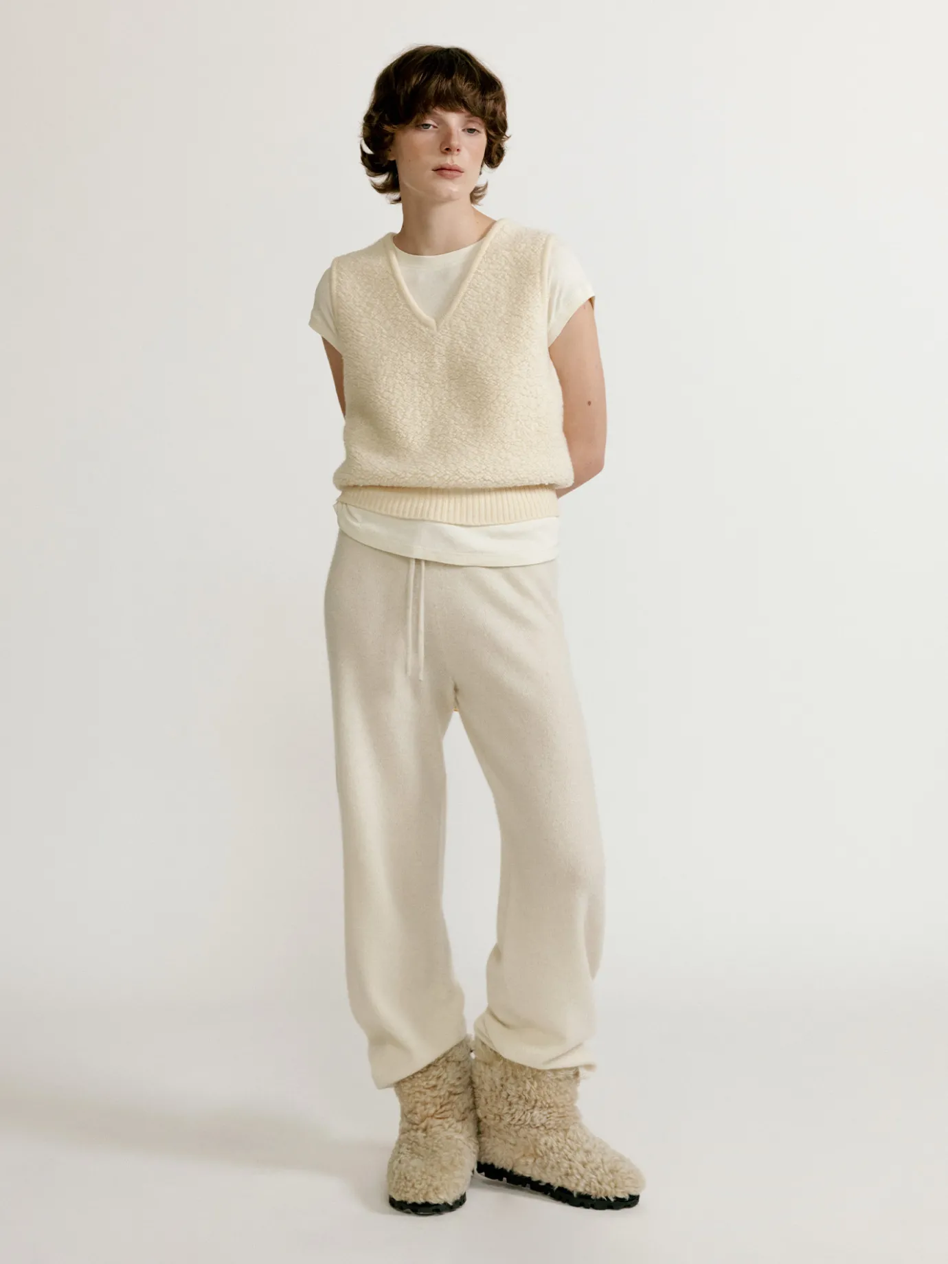 Nothing written Knitwear-Lett boucle vest (Ivory)