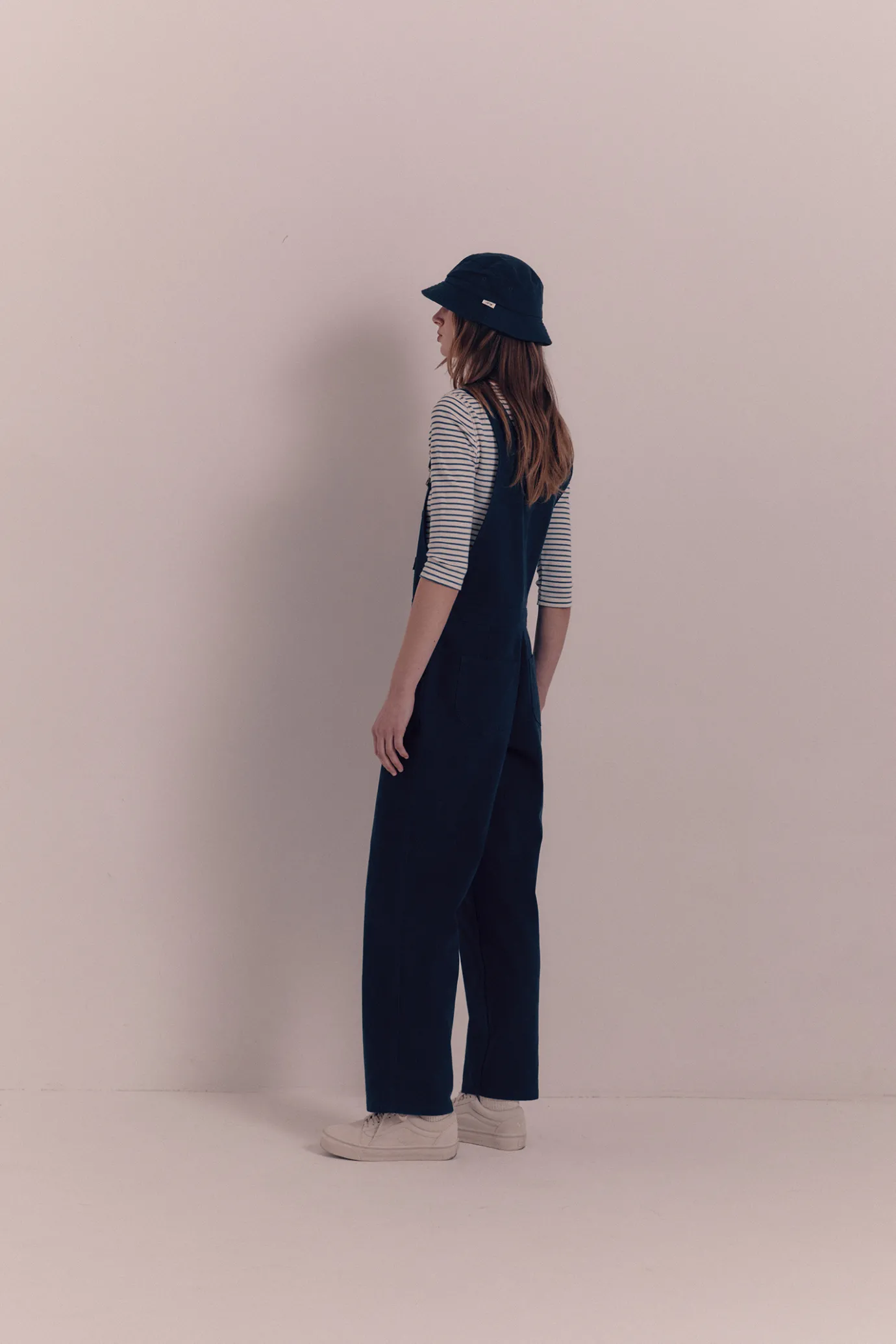 nd__hana_slim_tshirt_blue_3.webp Nothing written T-shirt-2ND / Hana slim t-shirt (Blue stripe)