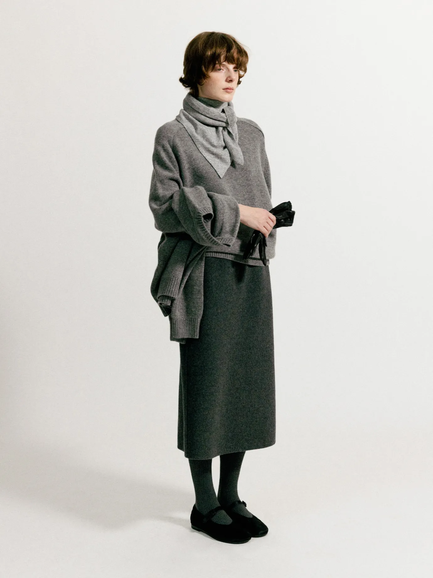 Nothing written Knitwear-2ND / Jude round pullover (Gray)