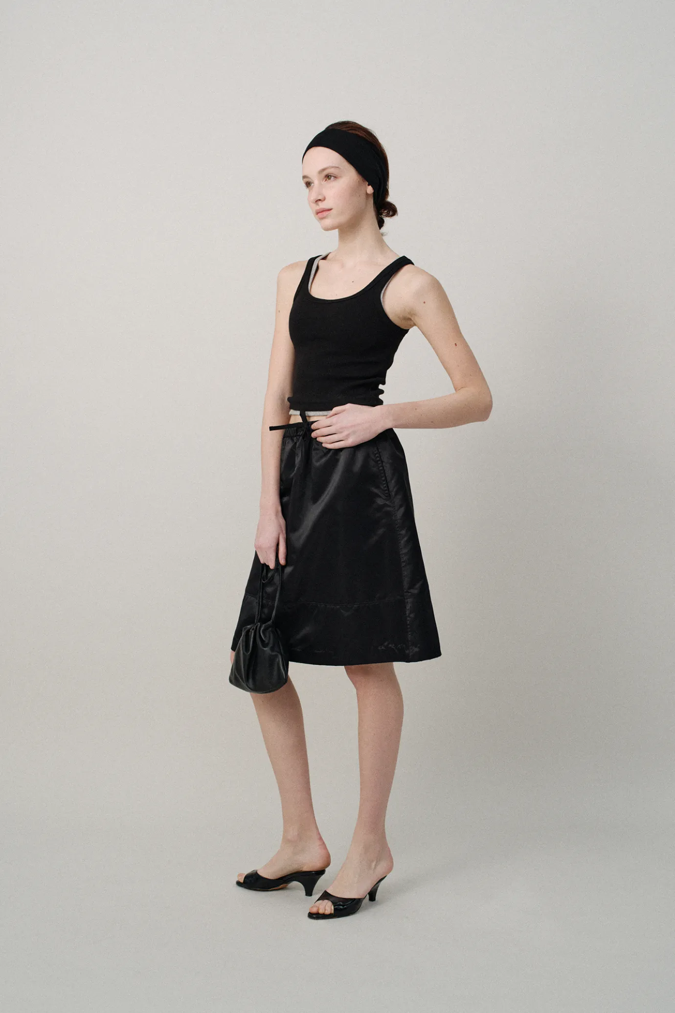 Nothing written Skirts-2ND / Nylon midi skirt (Black)