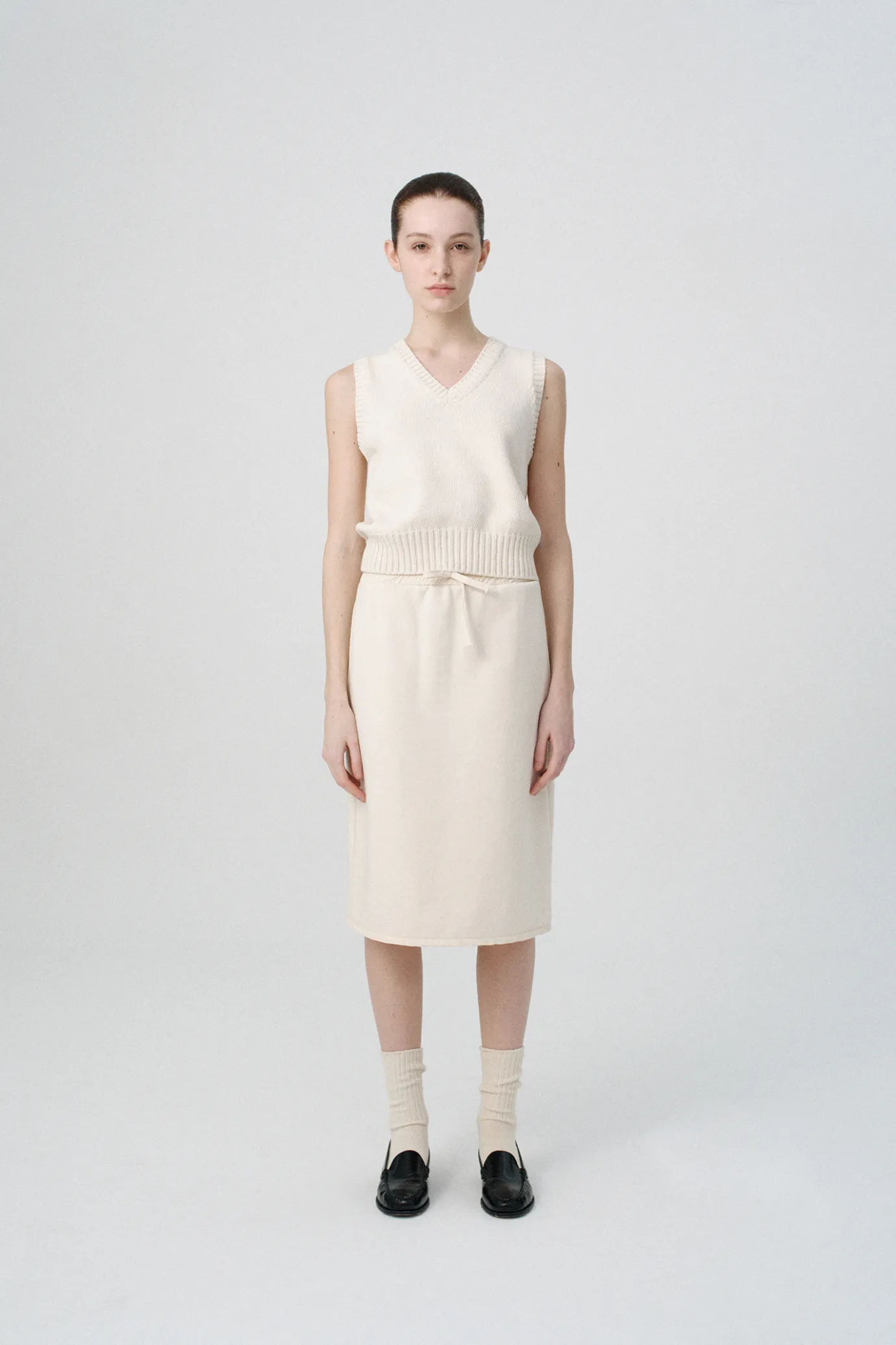 Nothing written Knitwear-Piya cotton v-neck vest (Ivory)