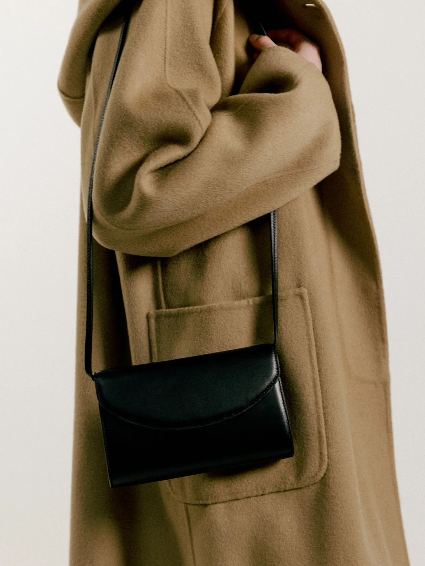 robet_mini_bag_dark_brown_5.webp Nothing written Bags-Robet mini bag (Dark brown)