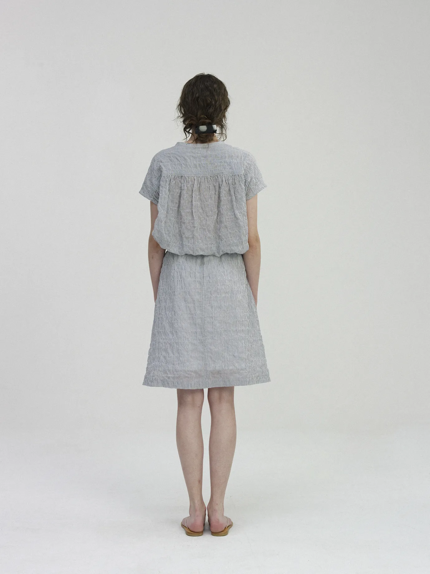 sapri_aline_shirts_navy_s_2.webp Nothing written Shirt-Sapri a-line shirts (Navy stripe)