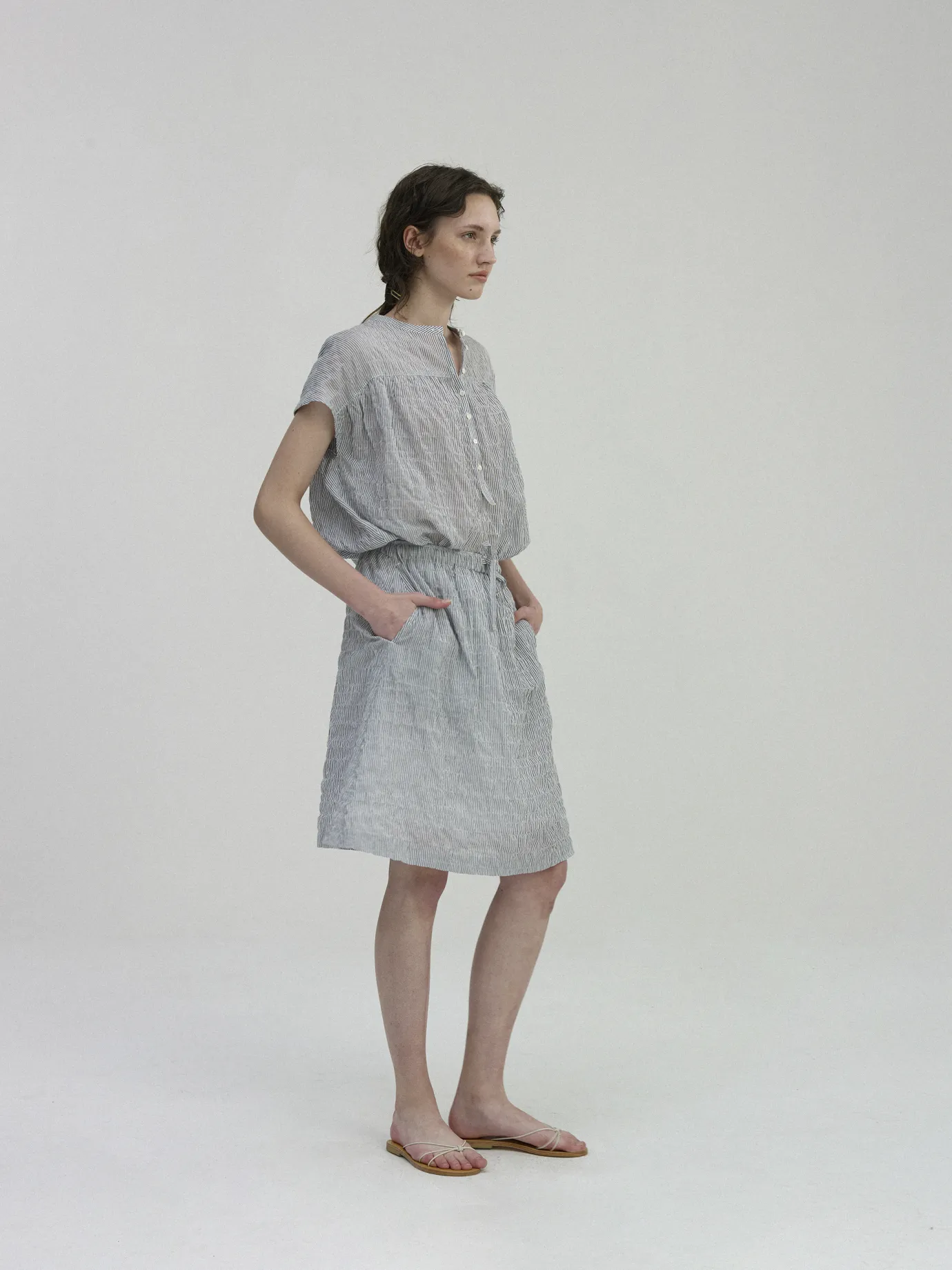 sapri_aline_shirts_navy_s_3.webp Nothing written Shirt-Sapri a-line shirts (Navy stripe)