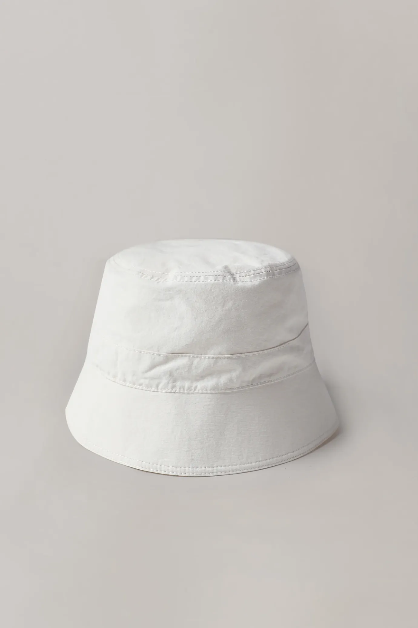 th__bucket_hat_off_white_4.webp Nothing written Accessories-11TH / Bucket hat (Off white)