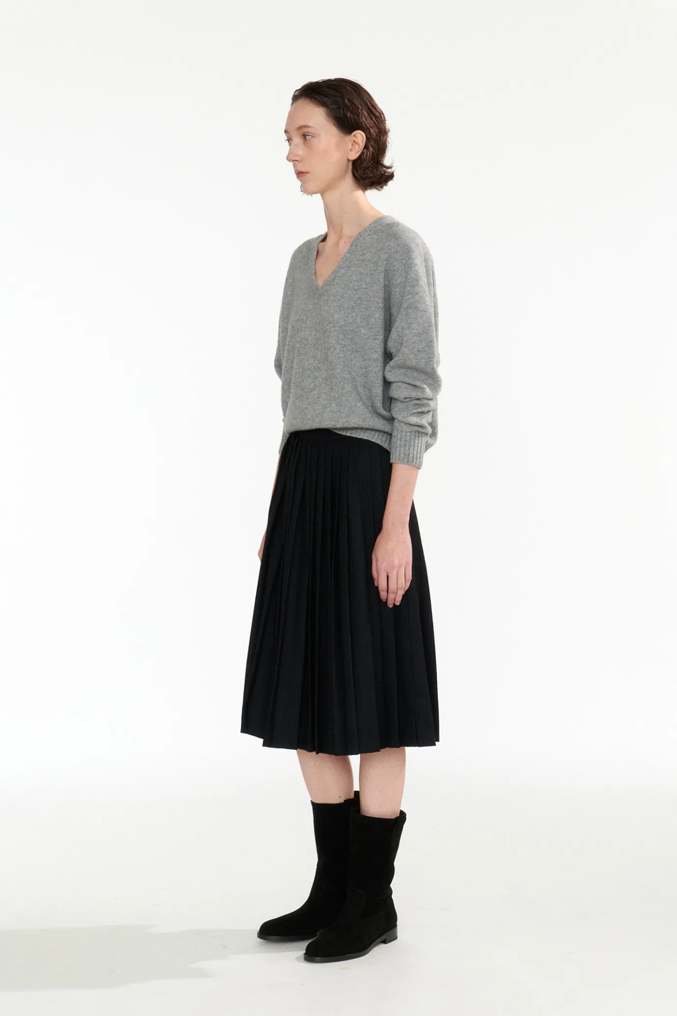 Nothing written Skirts-4TH / Classic pleated mid-skirt (Black)