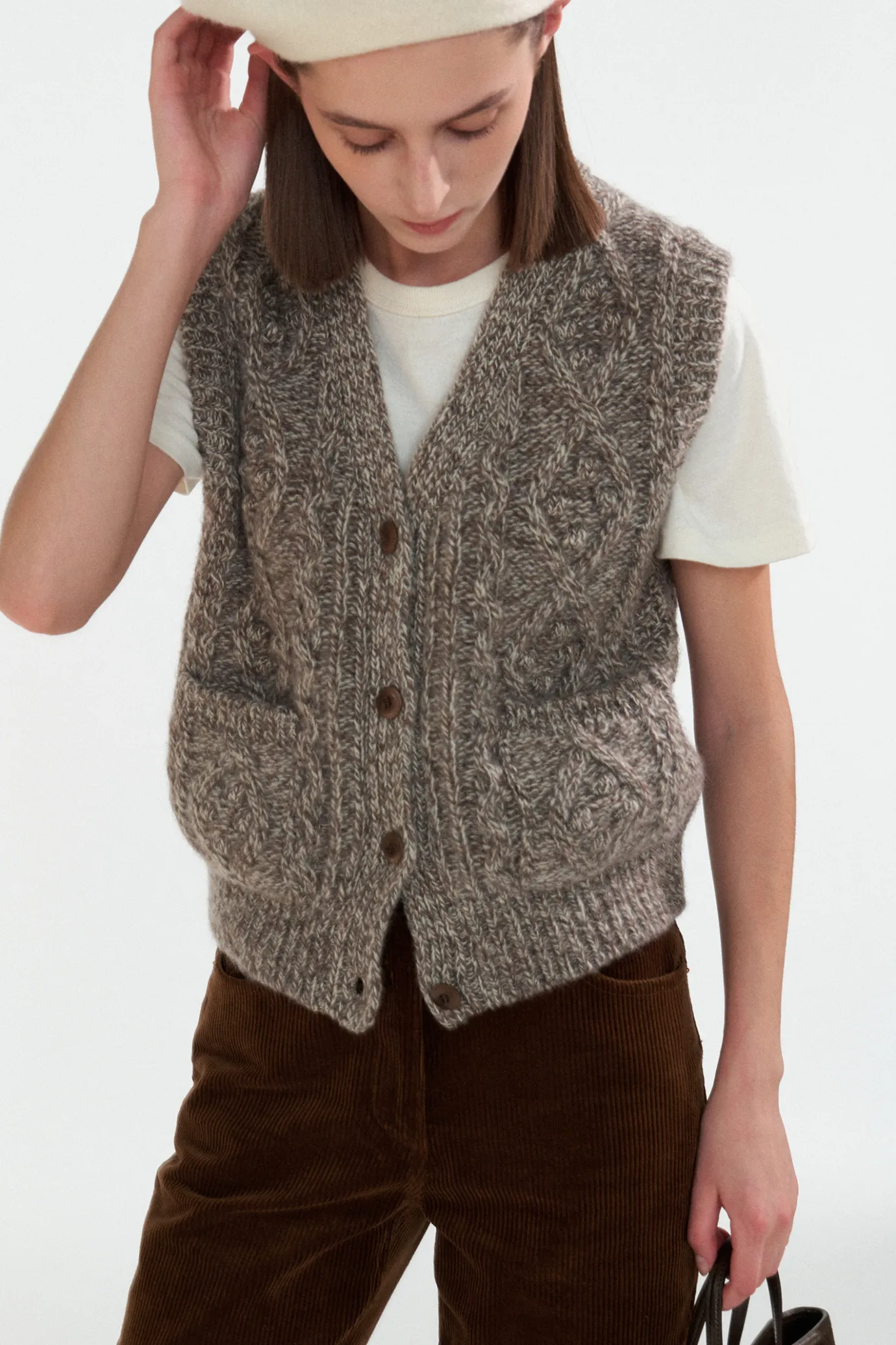 th__country_cable_knit_ve_4.webp Nothing written Knitwear-5TH / Country cable knit vest (Old brown)
