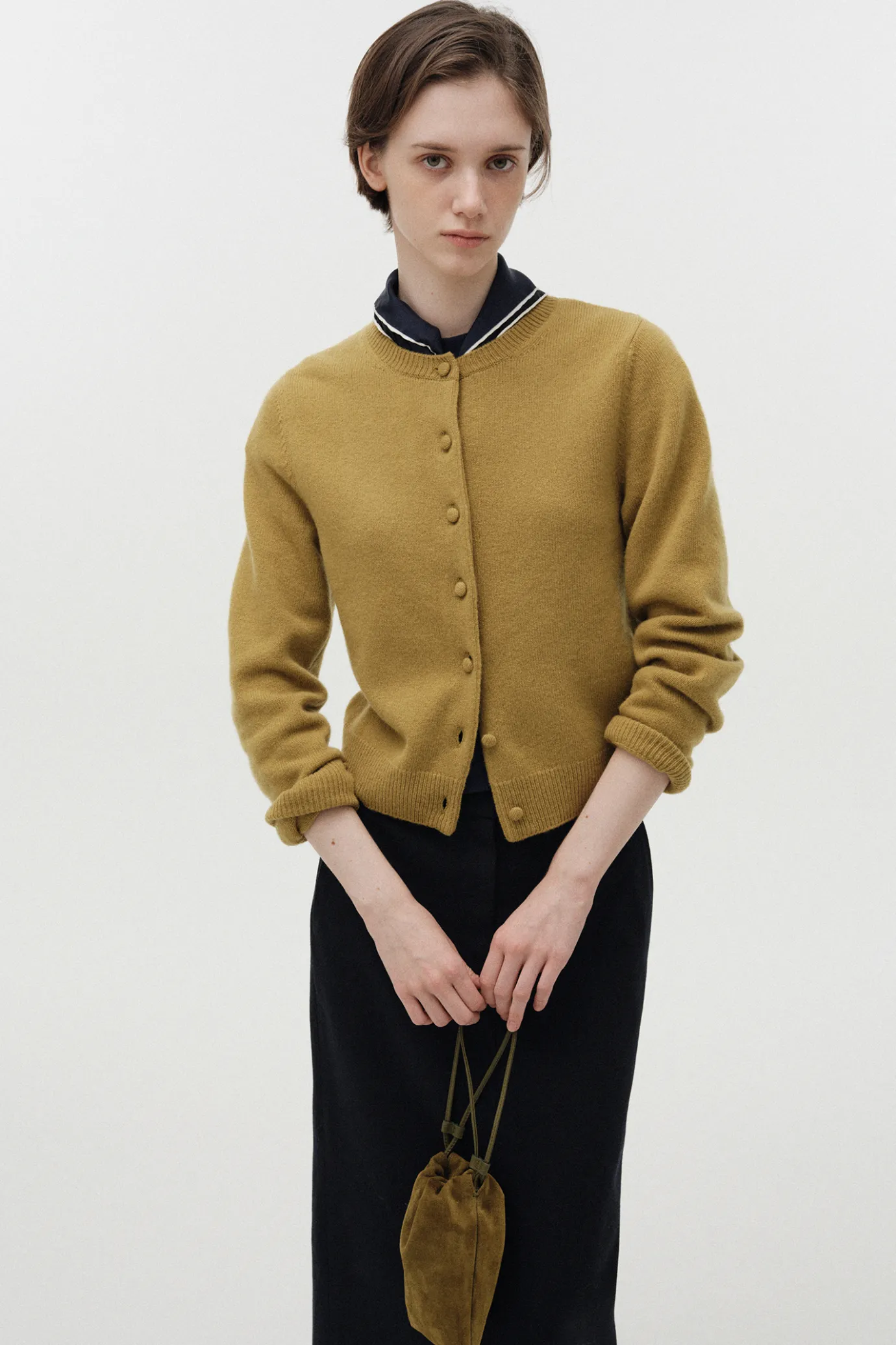 th__diene_round_cardigan__6.webp Nothing written Knitwear | Outwears-5TH / Diene round cardigan (Olive)