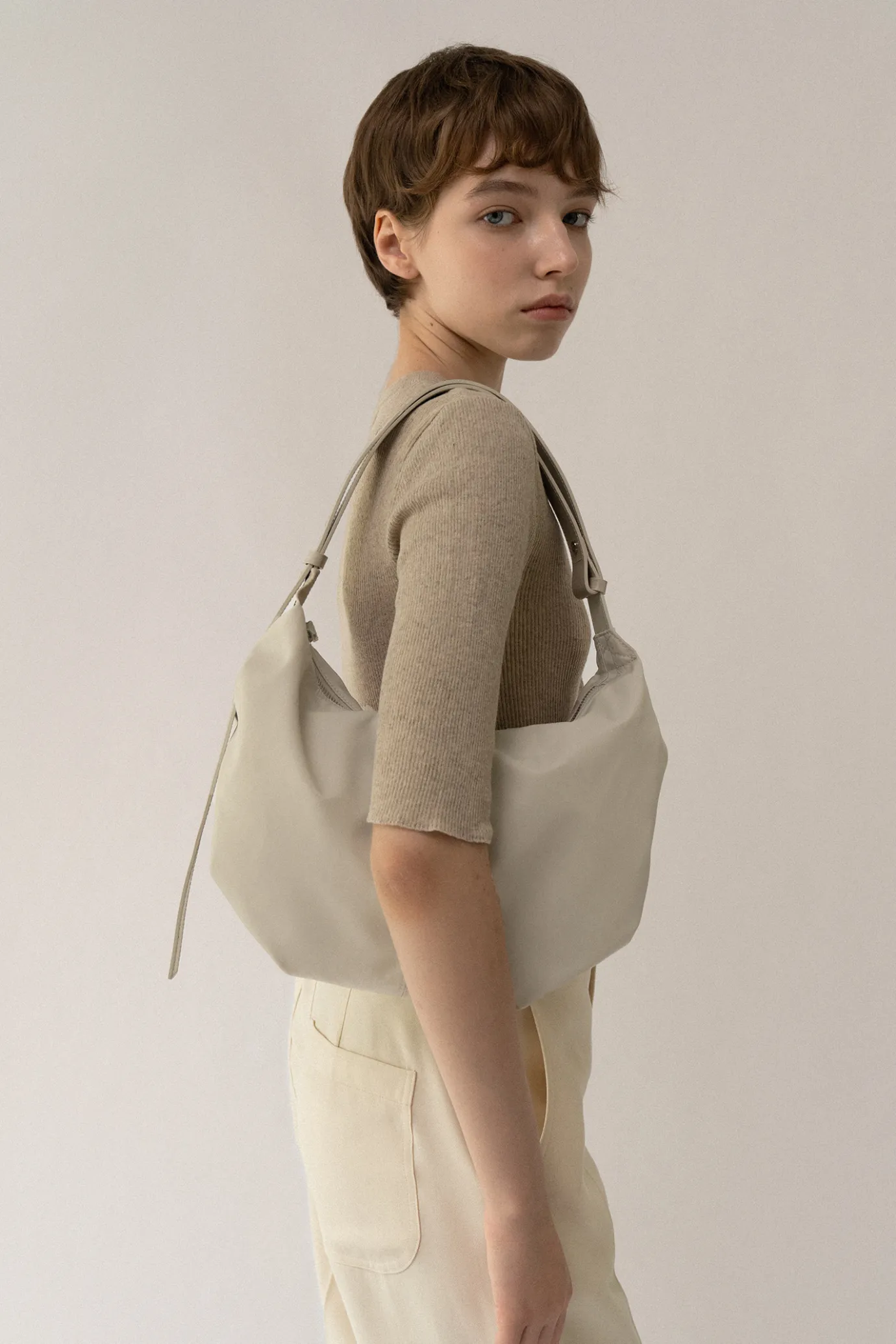 Nothing written Bags-58TH / HT nylon shoulder bag (Salt)