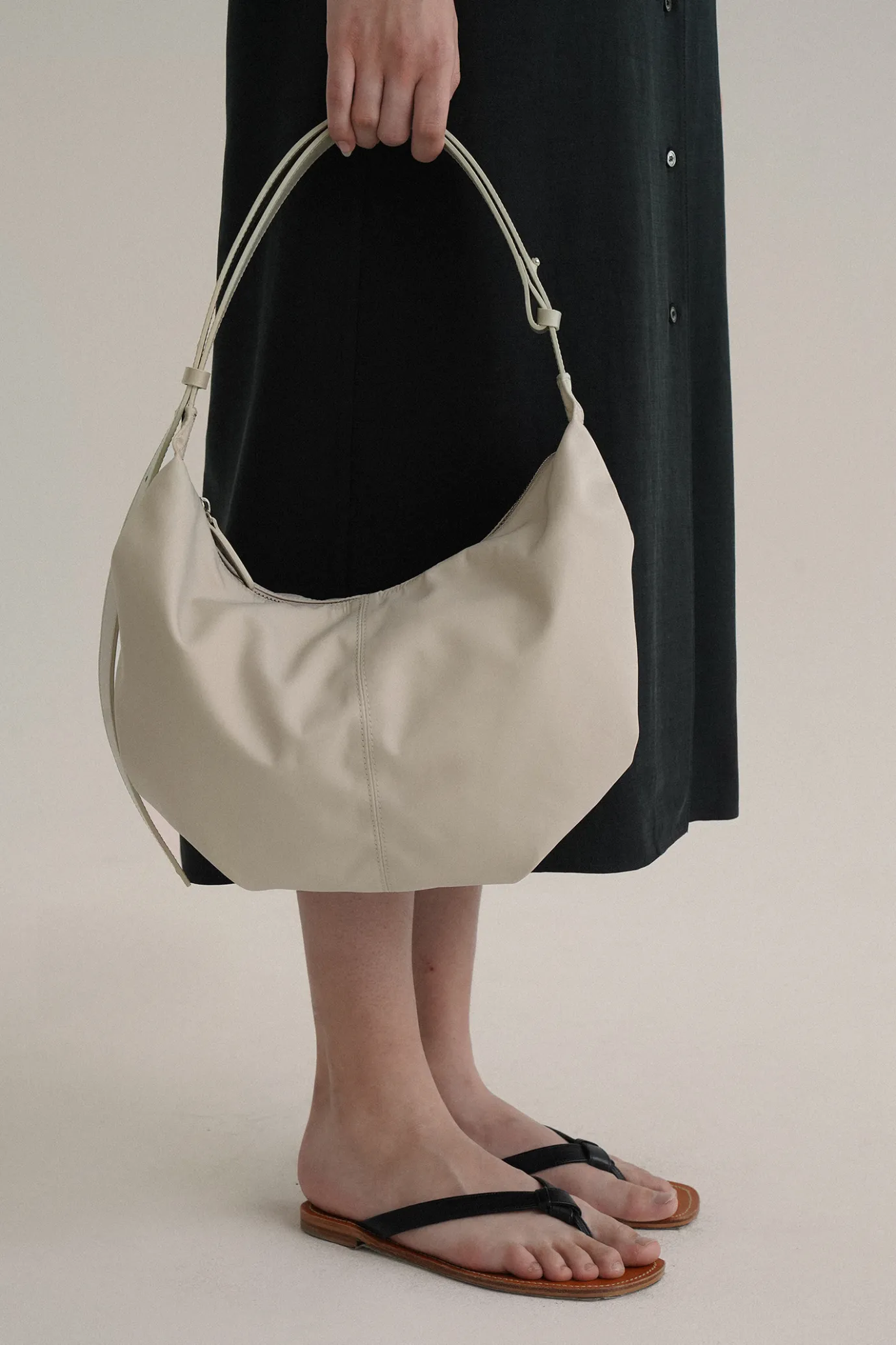 th__ht_nylon_shoulder_bag_6.webp Nothing written Bags-58TH / HT nylon shoulder bag (Salt)