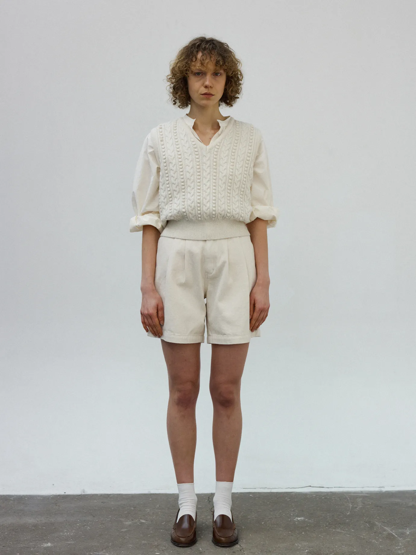 Nothing written Knitwear-15TH / Lizzy vest (Ivory)