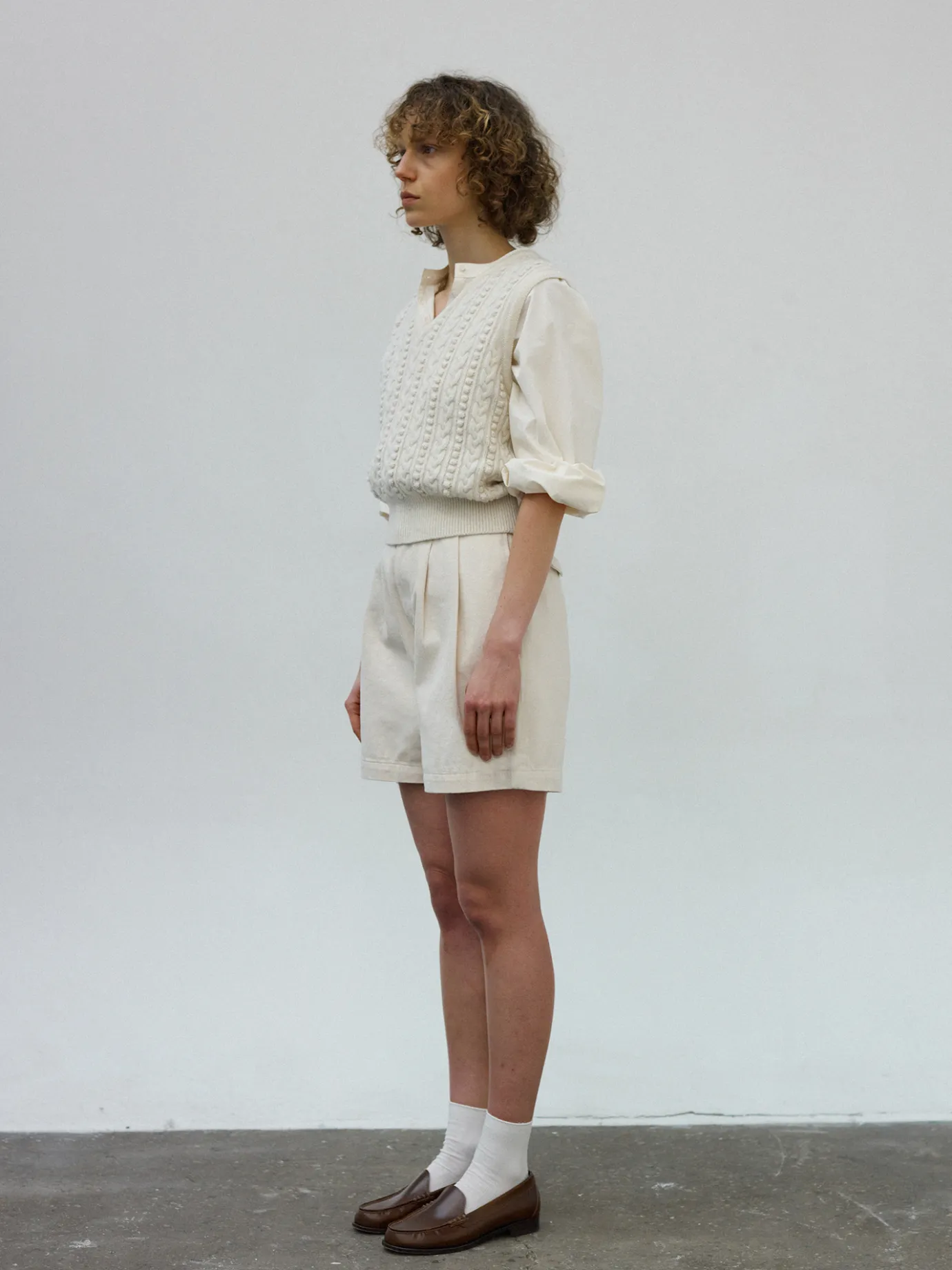 Nothing written Knitwear-15TH / Lizzy vest (Ivory)
