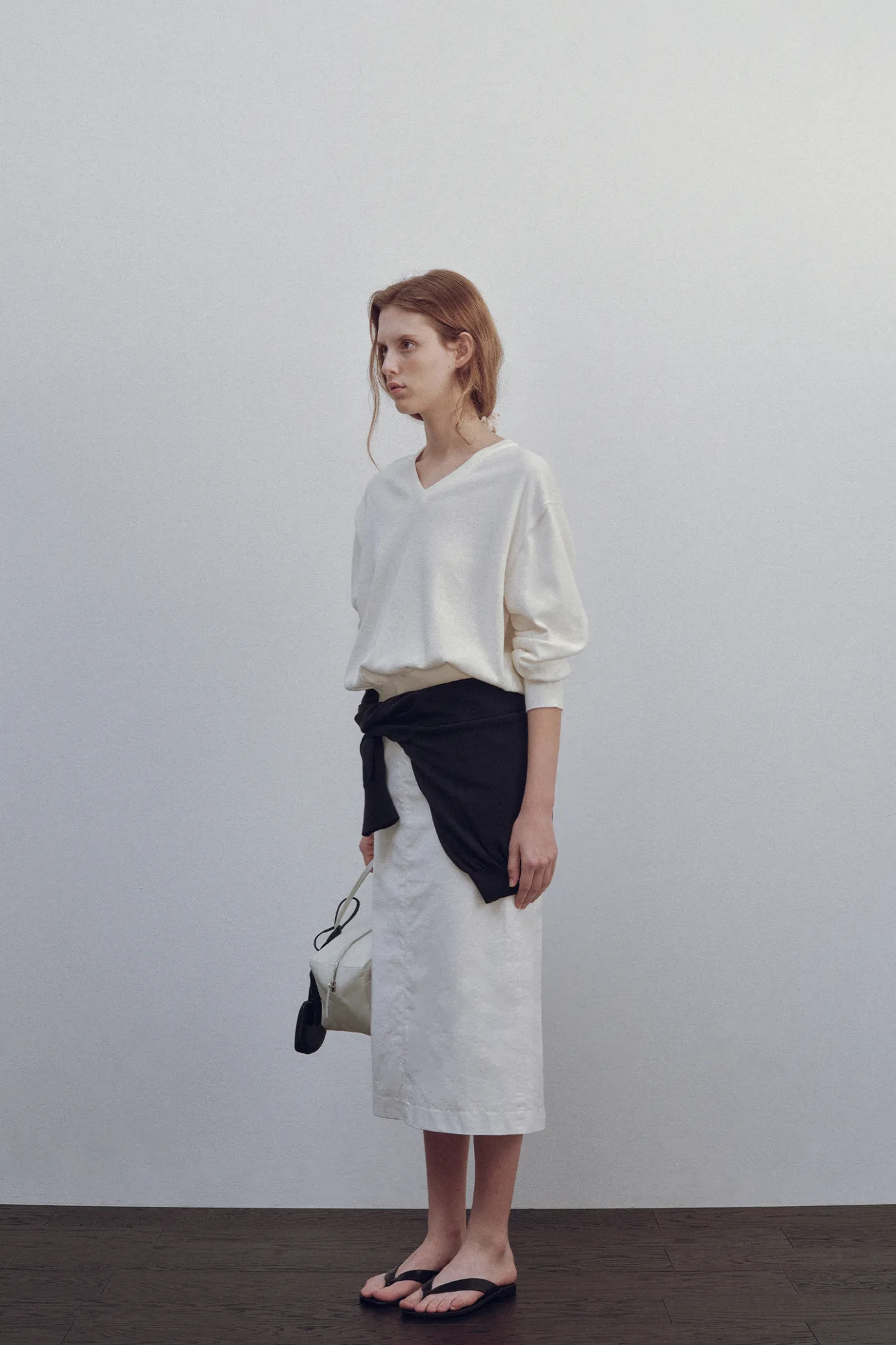 Nothing written Knitwear-4TH / Pipley v-neck pullover (Ivory)