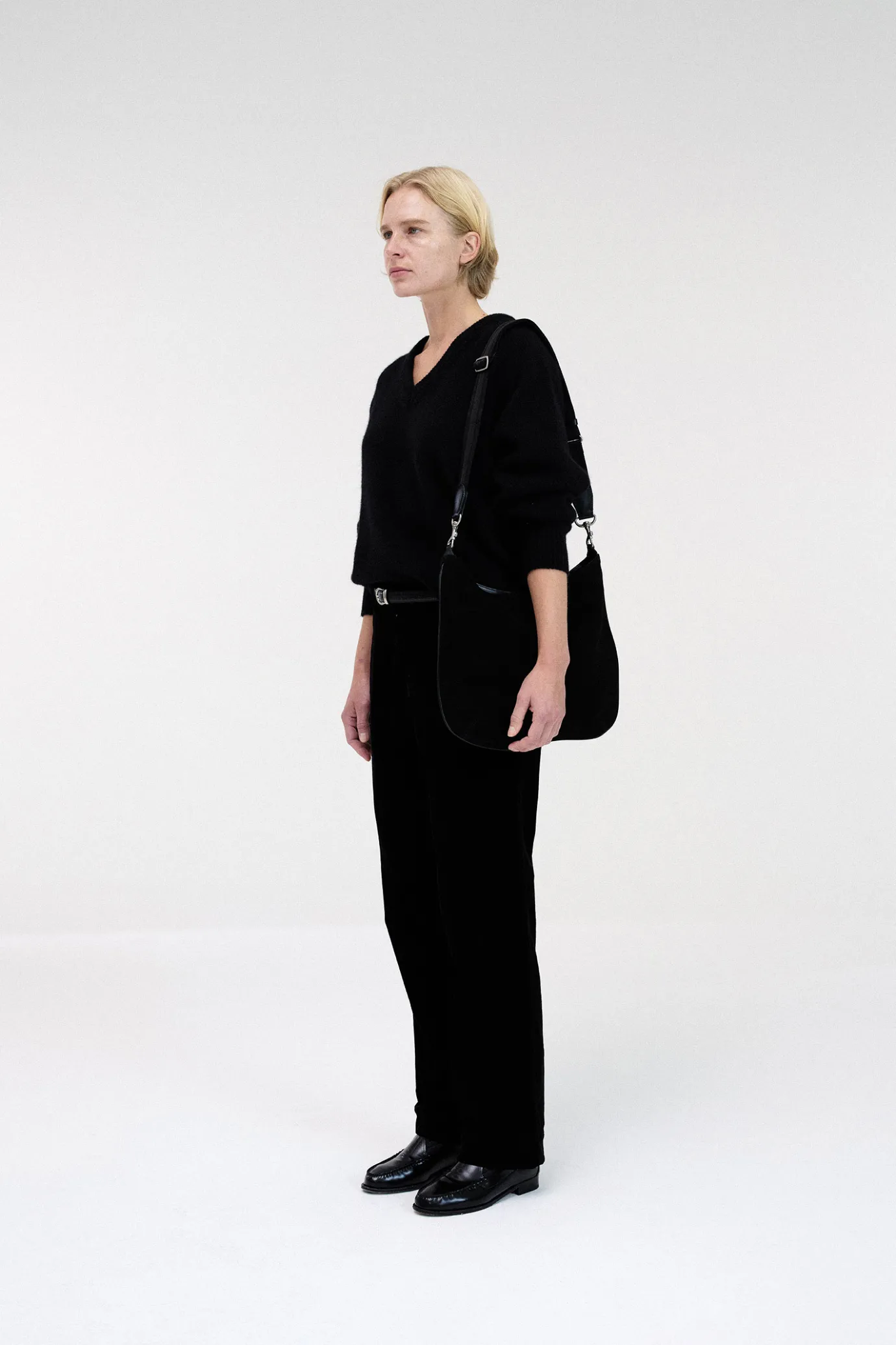 Nothing written Knitwear-4TH / Pound alpaca sweater (Black)