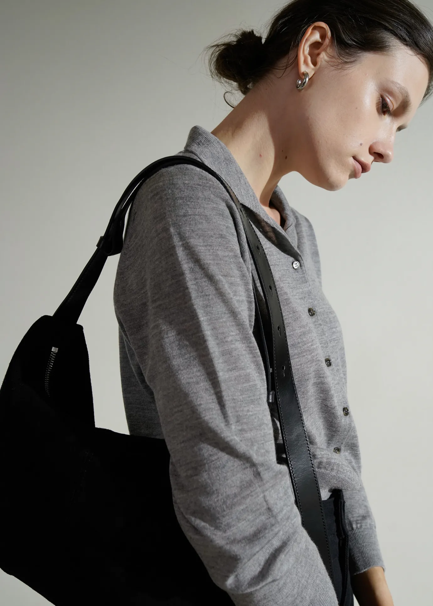 Nothing written Bags-40TH / Shoulder leather bag (Black)