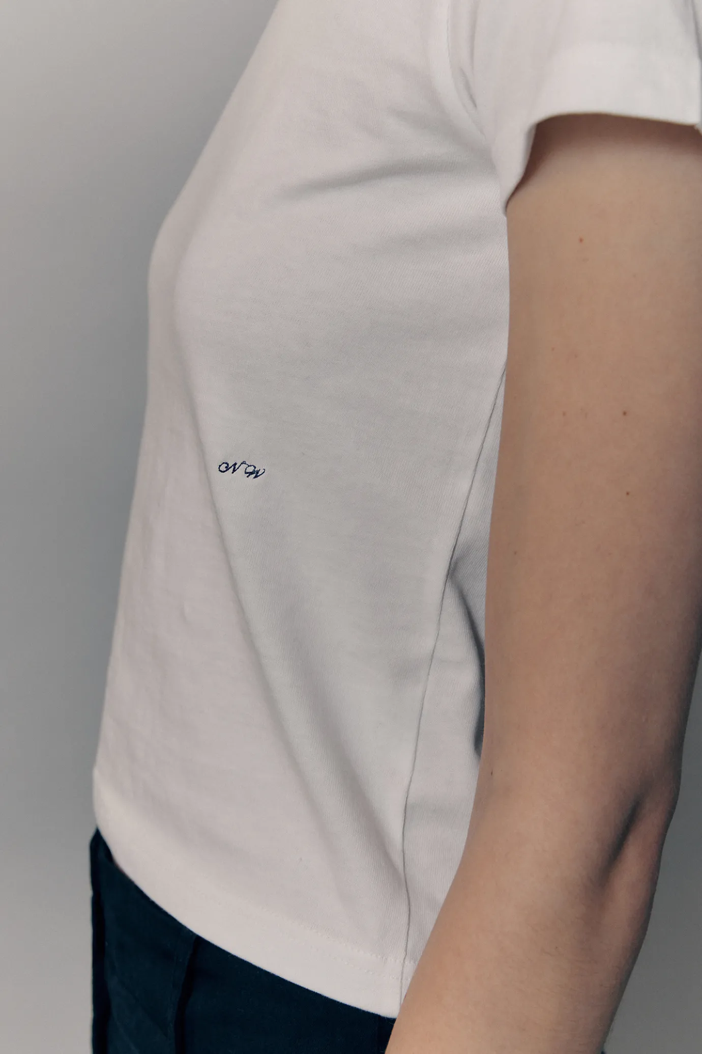 tina_cotton_tshirt_white_6.webp Nothing written T-shirt-Tina cotton t-shirt (White)