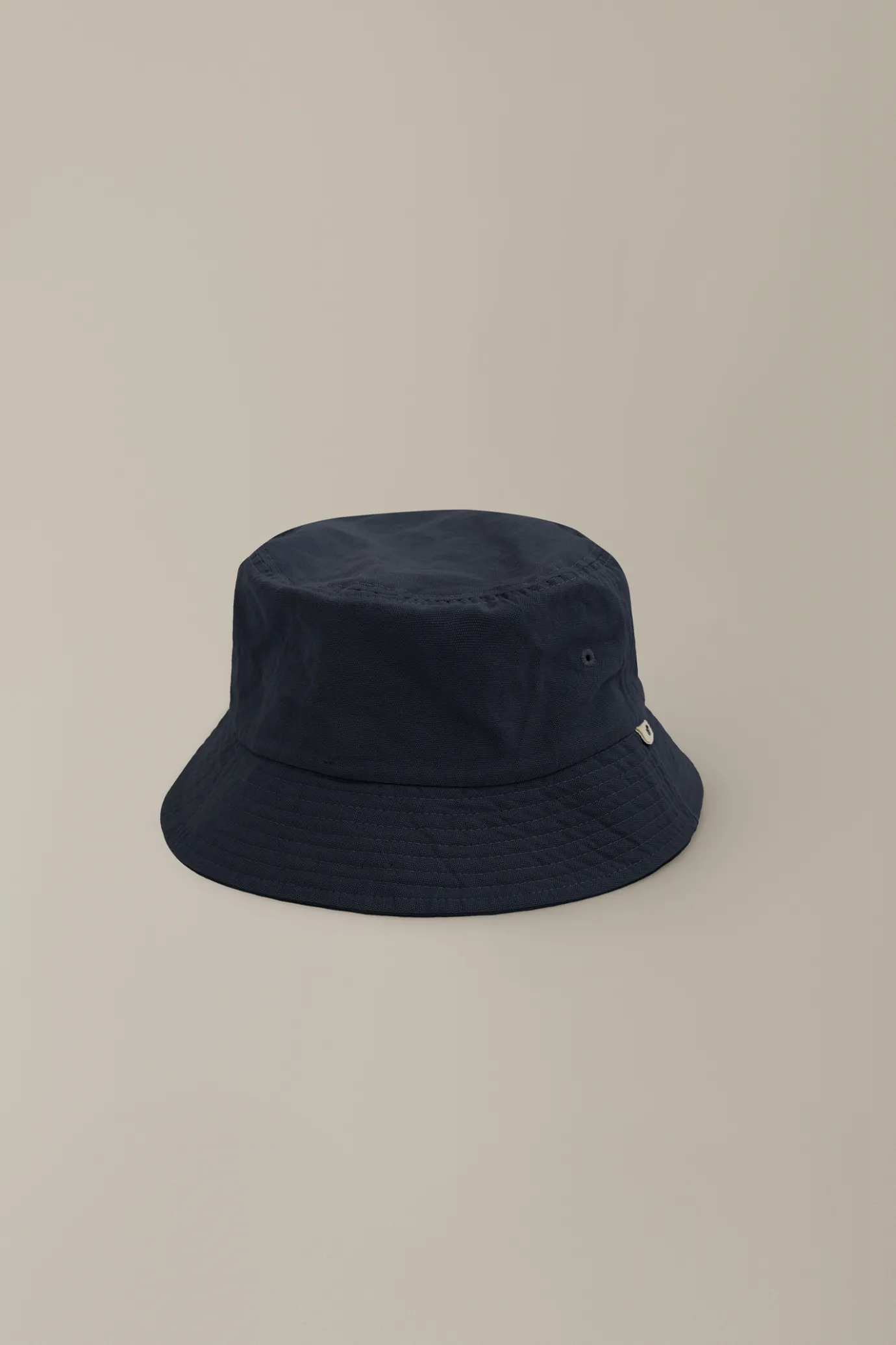 traveller_cotton_hat_navy_4.webp Nothing written Accessories-Traveller cotton hat (Navy)