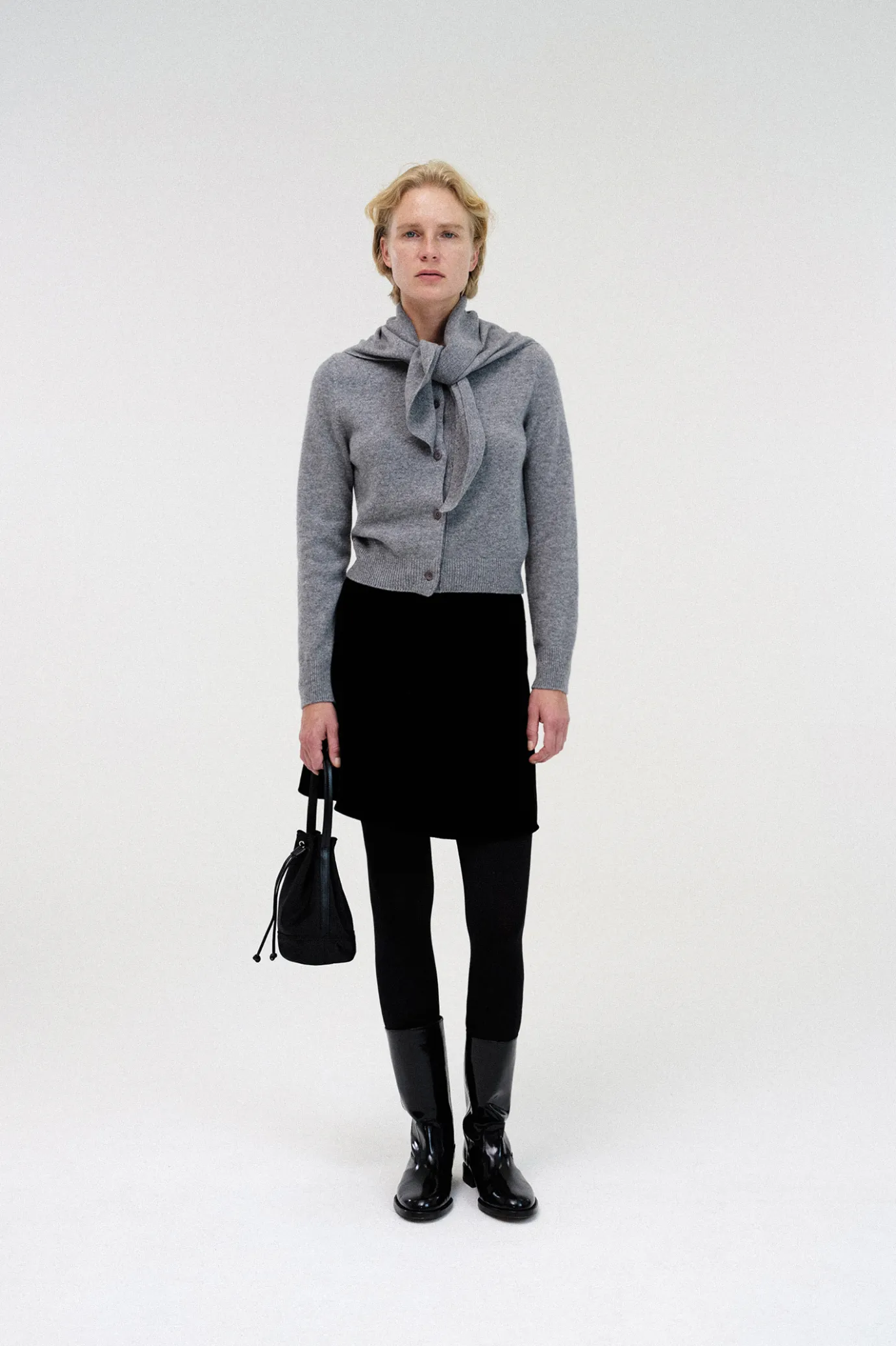 Nothing written Skirts-Velvet flared skirt (Black)