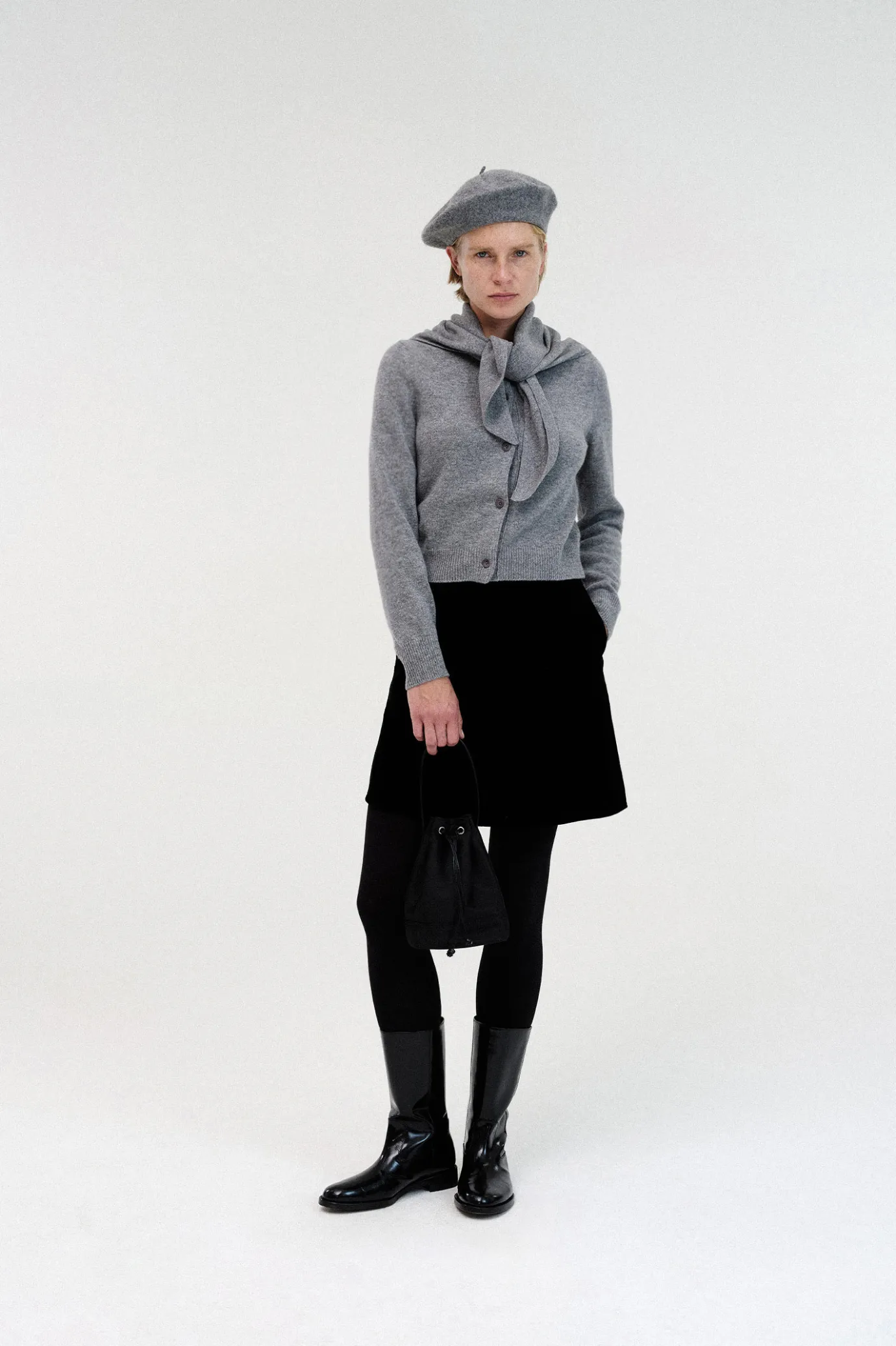 velvet_flared_skirt_black_6.webp Nothing written Skirts-Velvet flared skirt (Black)